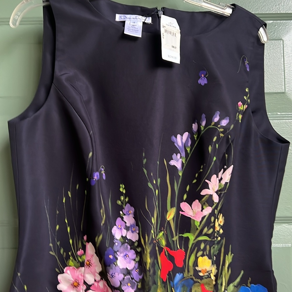 Gorgeous Oscar de la Renta Dress - Picture 2 of 3
